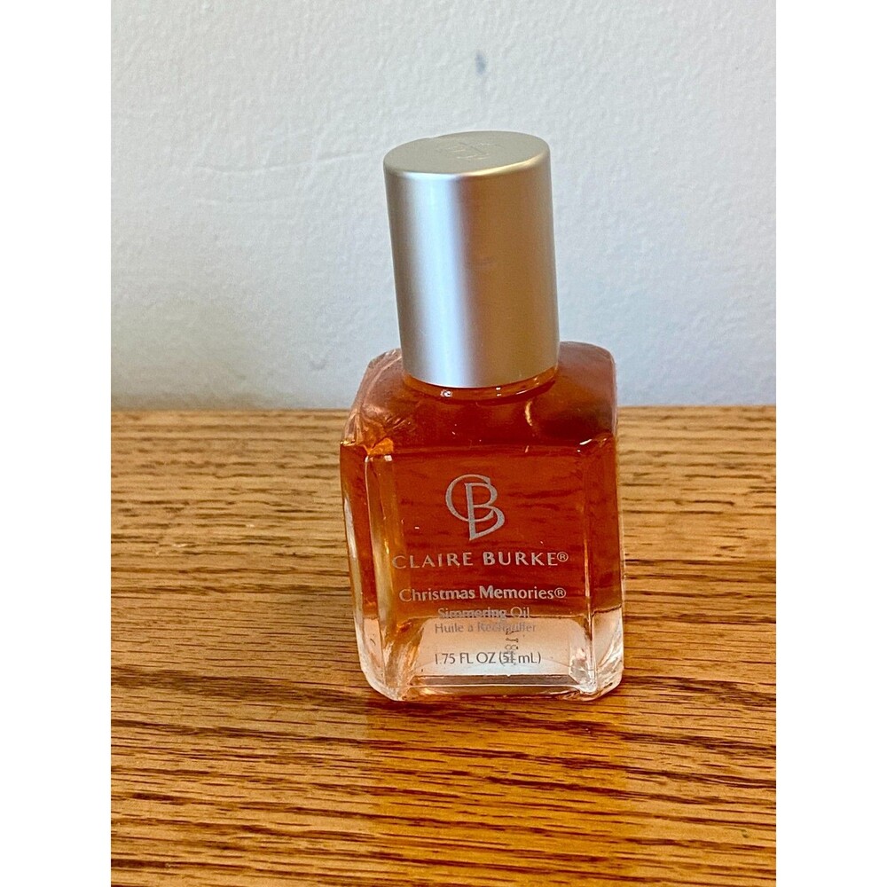 Claire Burke Christmas Memories Simmering Oil 1.75 Oz Rare New Glass Bottle Holi
